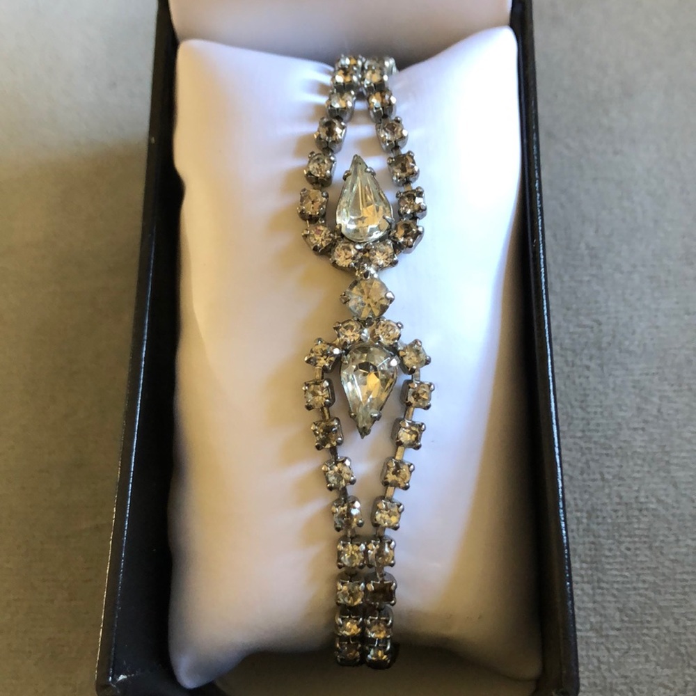 Costume rhinestone bracelet